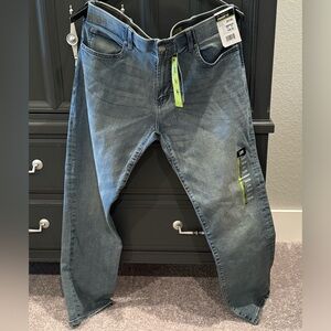 NWT Men’s Lee jeans 36x30 Extreme Motion straight fit tapered leg